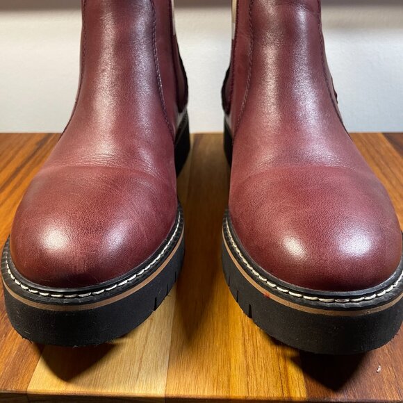 Pikolinos Red Chelsea Boots with Contrasting Elastic - Picture 4 of 9
